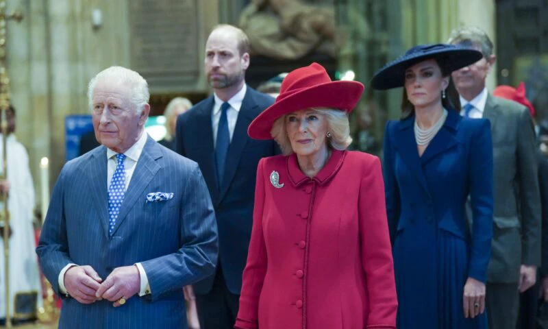 Moment stânjenitor pentru regele Charles. Regina Camilla a uitat regulile de protocol