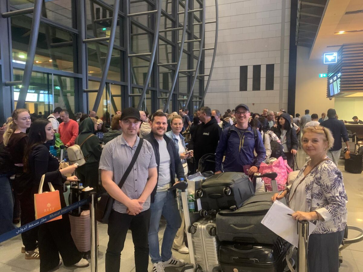 MAE: Aproximativ 300 de români mai figurează pe listele prioritare de repatriere