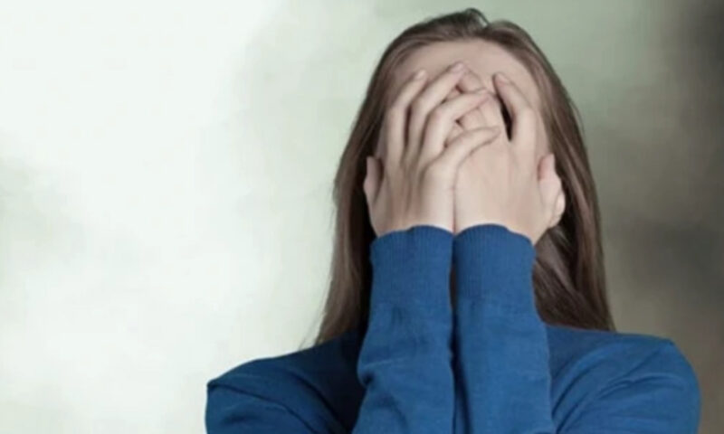 Bărbat reținut după ce a agresat două femei în Sectorul 4. A fost prins de trecători