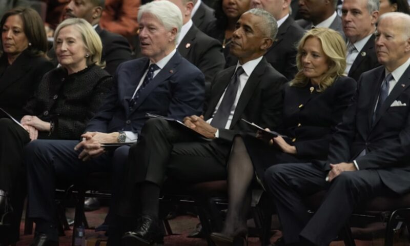 Fiul reverendului Jesse Jackson îi acuză pe foștii președinți Biden, Clinton și Obama că au politizat ceremonia