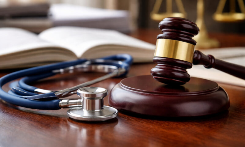 Cum recunoști un caz de malpraxis și ce pârghii legale ai la îndemână. Situațiile în care medicii nu pot fi trași la răspundere