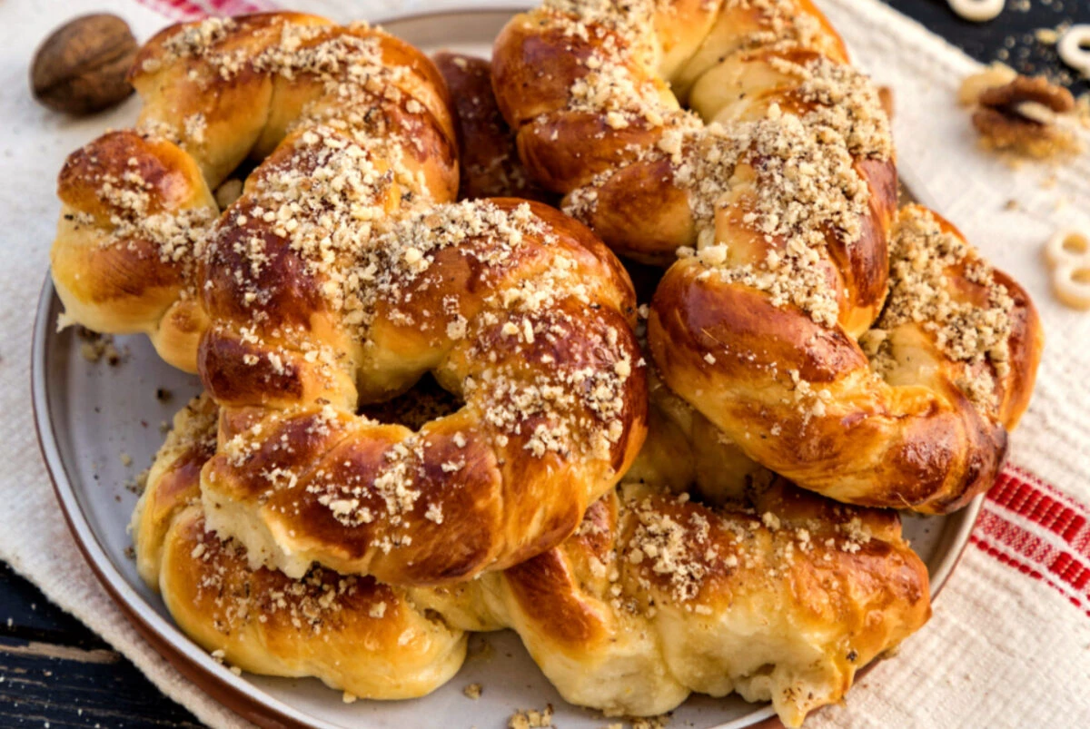 Cât plătesc bucureștenii pentru trei mucenici ca la carte. Cofetăriile, într-o cursă continuă până pe 9 martie