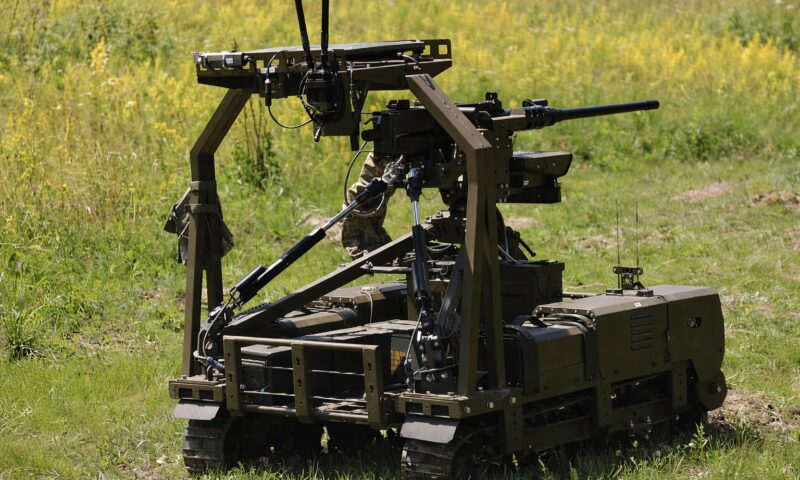 Tehnologia schimbă războiul din Ucraina. Roboții înarmați, tot mai prezenți pe front