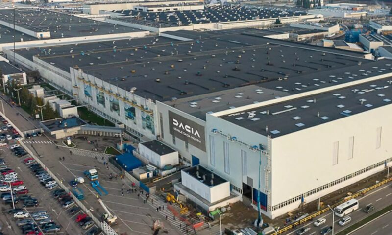 Renault cere Uzinei Dacia din Mioveni reducerea costurilor: Tendința este îngrijorătoare. “Striker” nu va fi produs în România